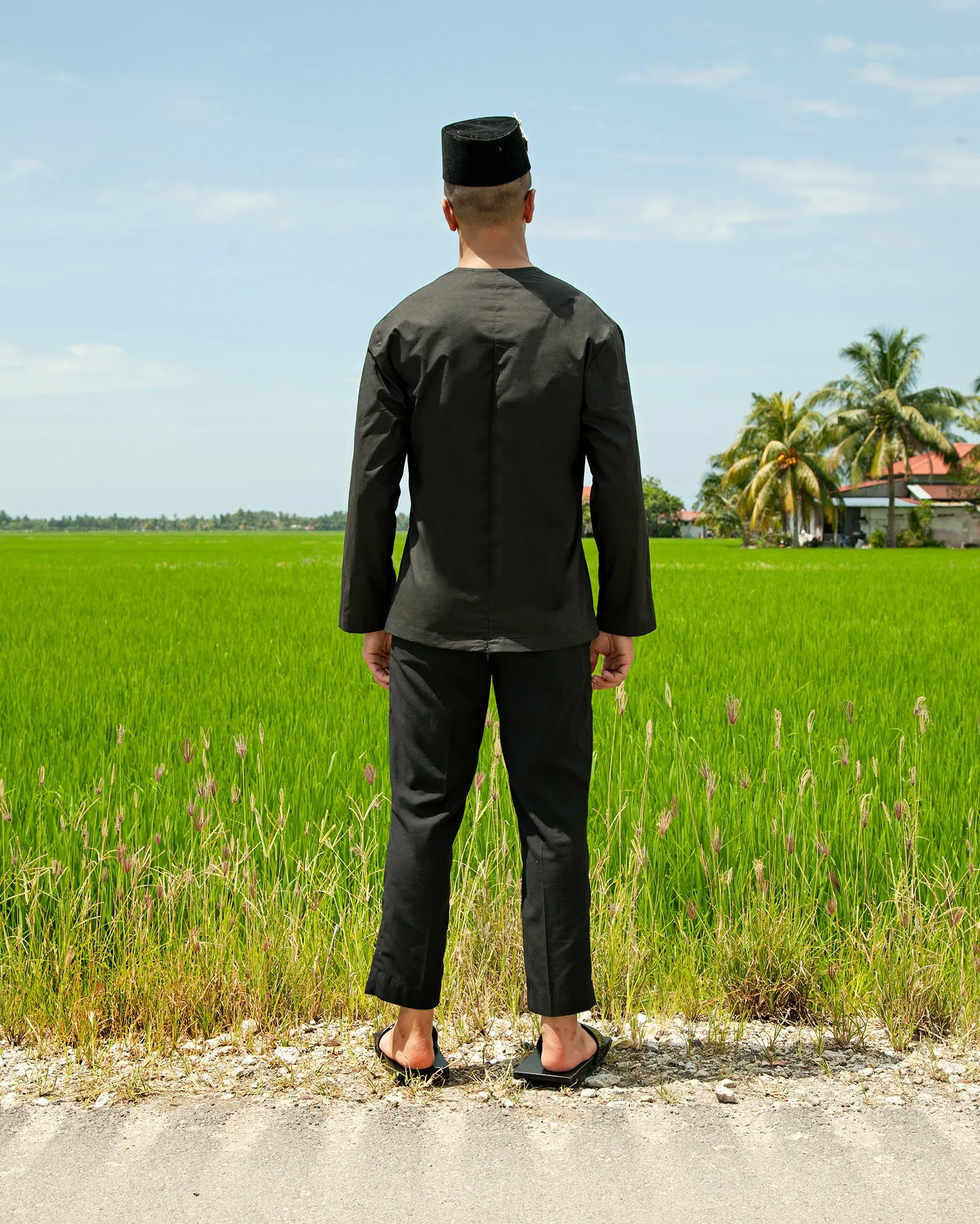 Baju Atas Kurus (Black)