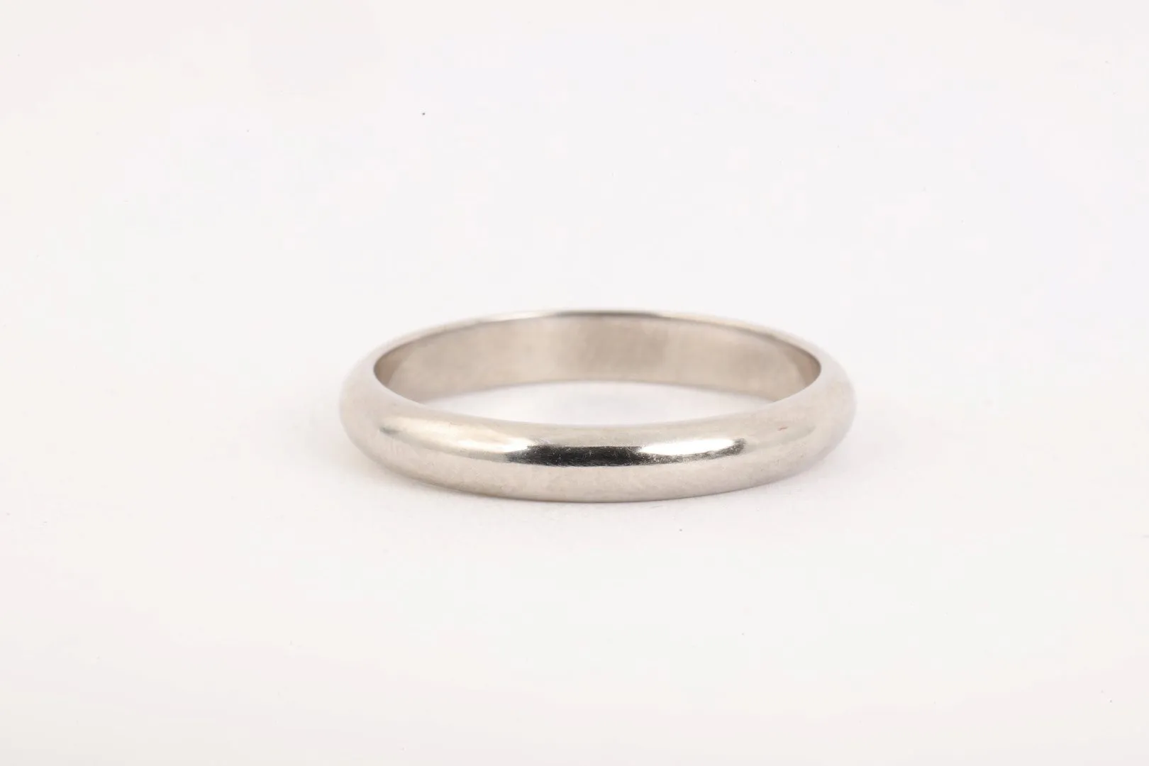 Cartier 950 Platinum Ring Band Size 65 (7.15g.)