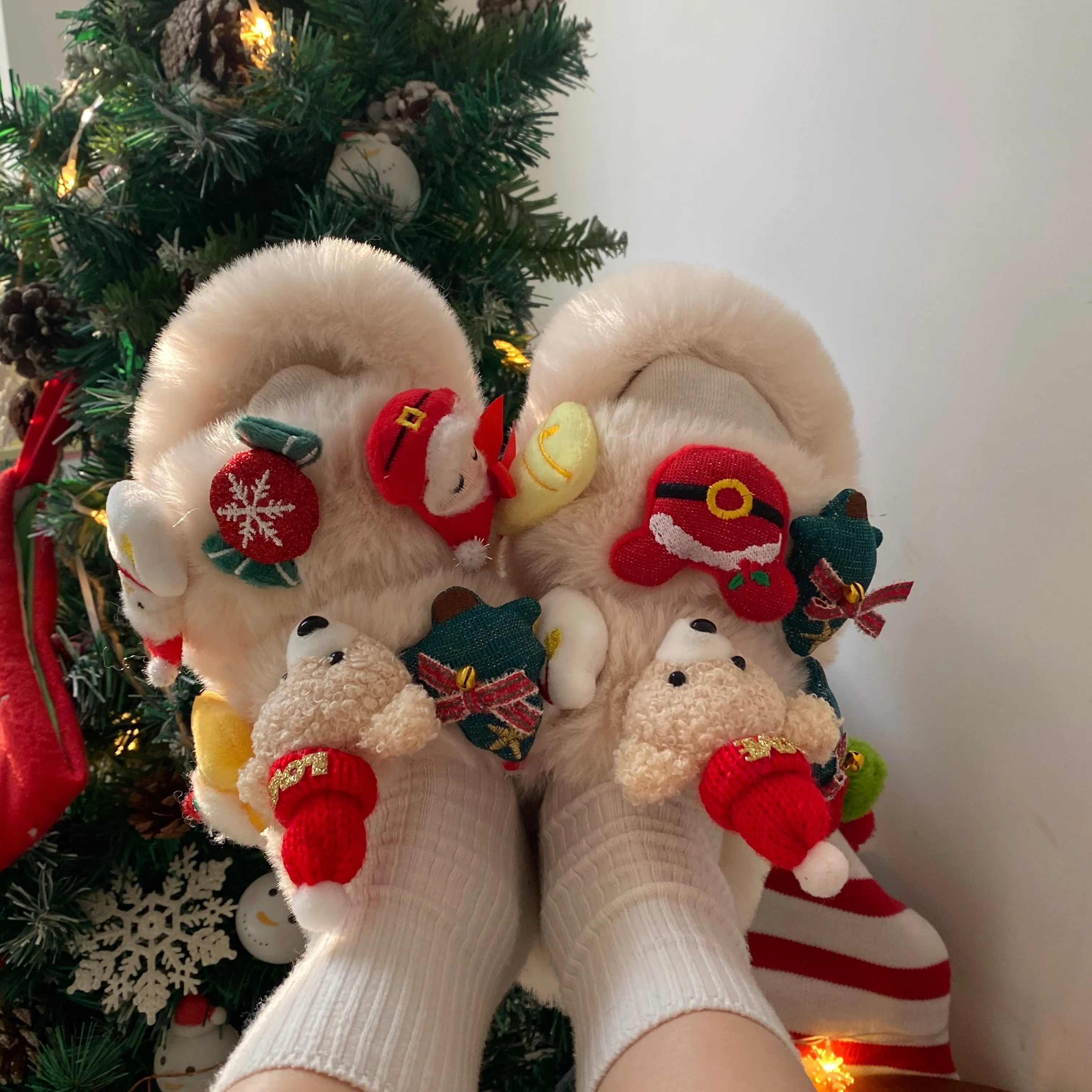 Christmas Plush Slippers  KF83049