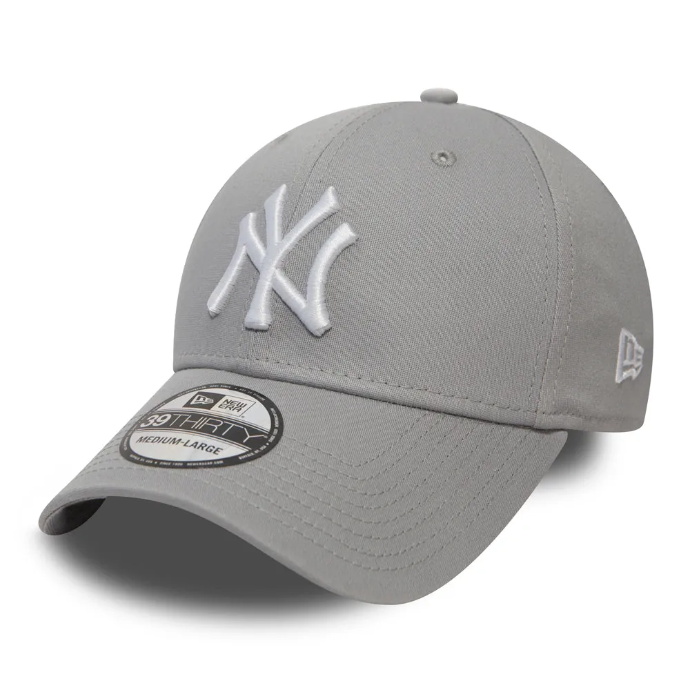 NEW ERA New York Yankees Essential Grey 39THIRTY Stretch Fit Cap