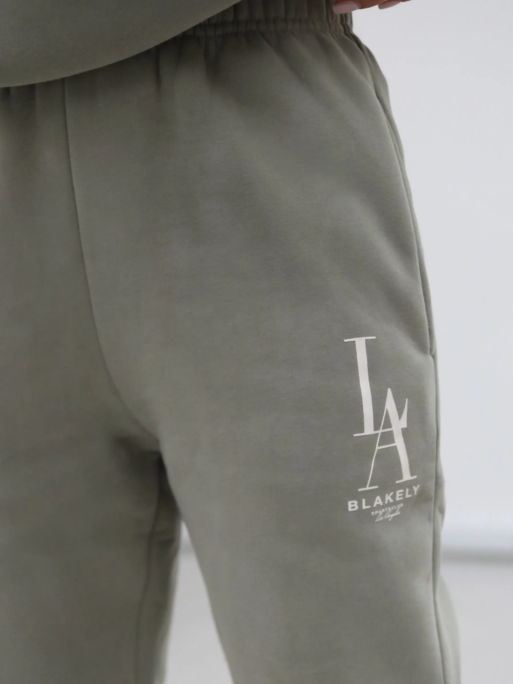 Studio Sweatpants - Olive